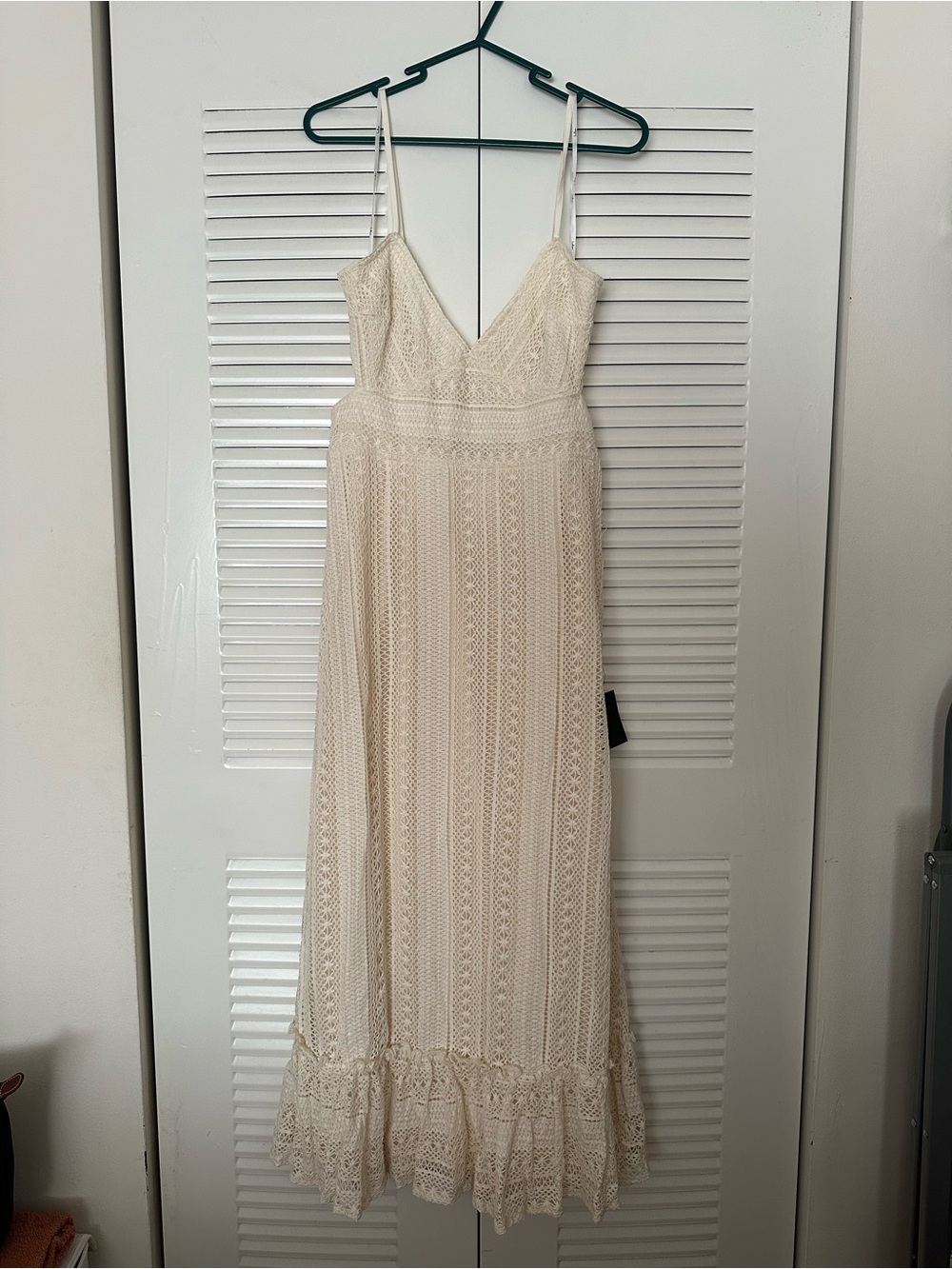 Women’s Cream Lace Maxi Dress with Ruffle Hem
